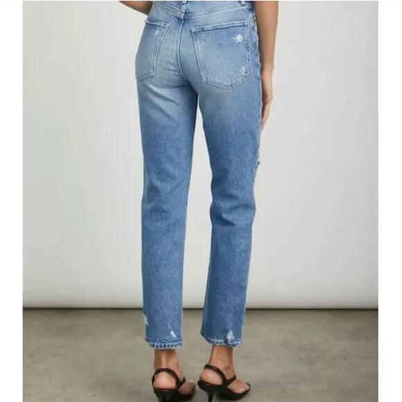 NEW $198 Rails Melrose Slim Arctic Distress Straight Jean Size 24 NWT - Picture 4 of 10